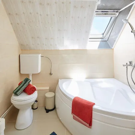 One Bedroom By Squashtech - 3 Apartment